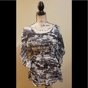 Bar lll black and white blouse